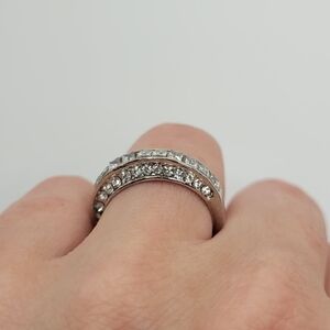 Costume Jewelry Ring Size 6.5